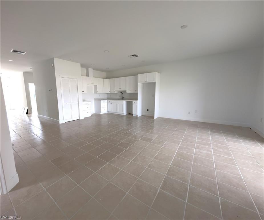 1103-1101 Harold Ave S Property Photo 4