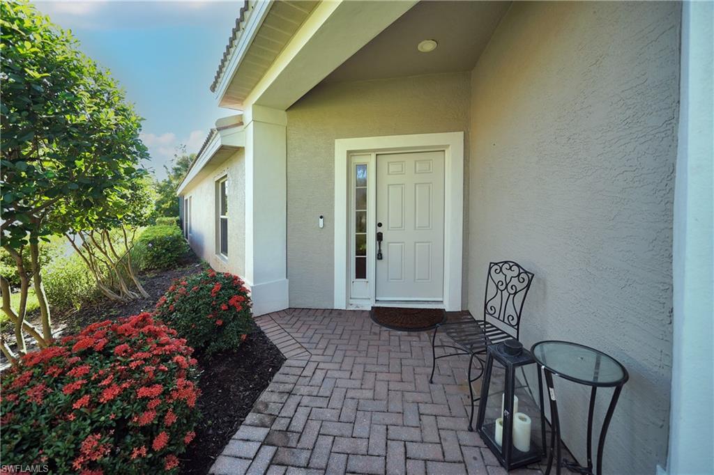 10057 Oakhurst Way Property Photo 3