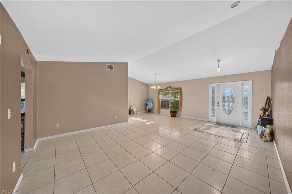 1224 Nw 38th Ave Property Photo 2