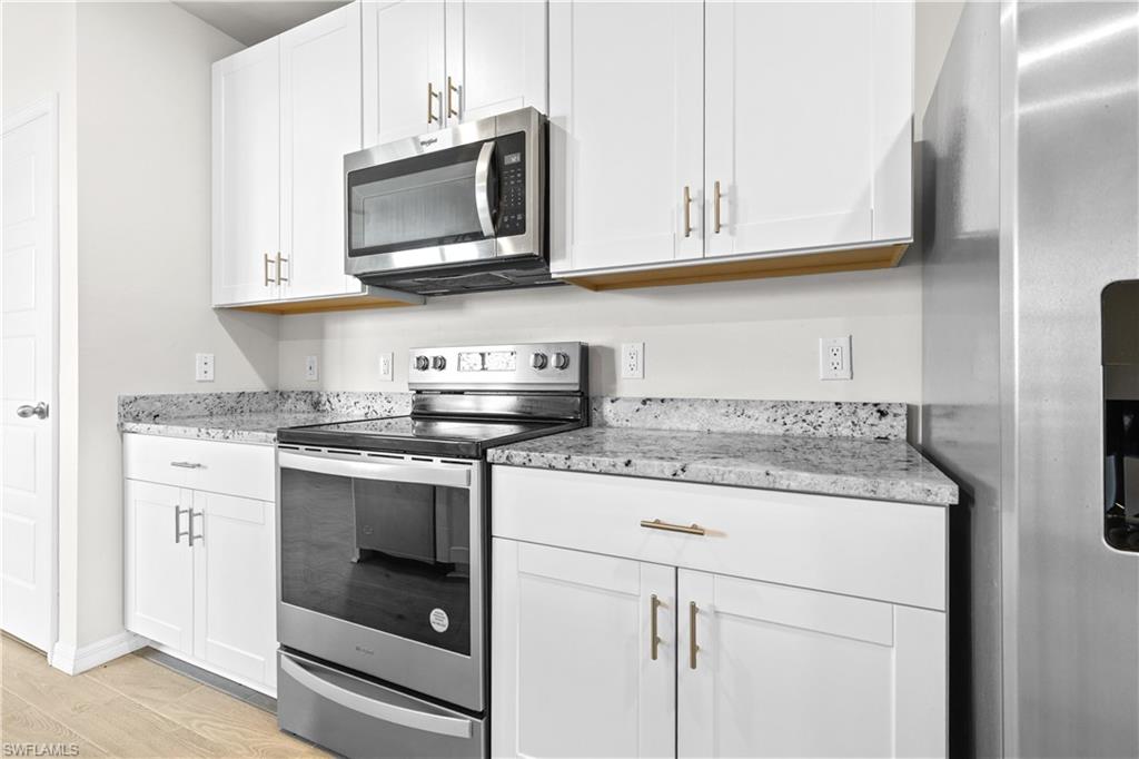 44125 Frontier Dr Property Photo 7