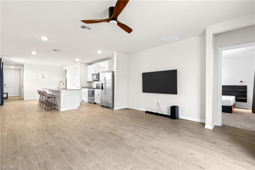44125 Frontier Dr Property Photo 10