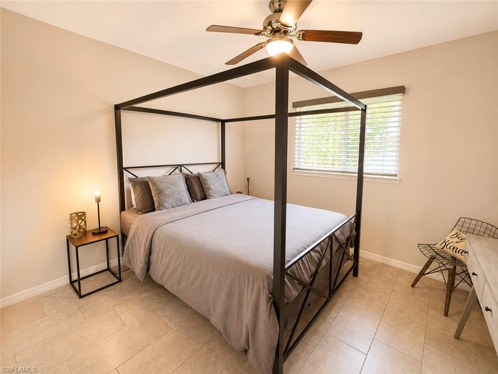 1008 Sw 33rd Ter Property Photo 12