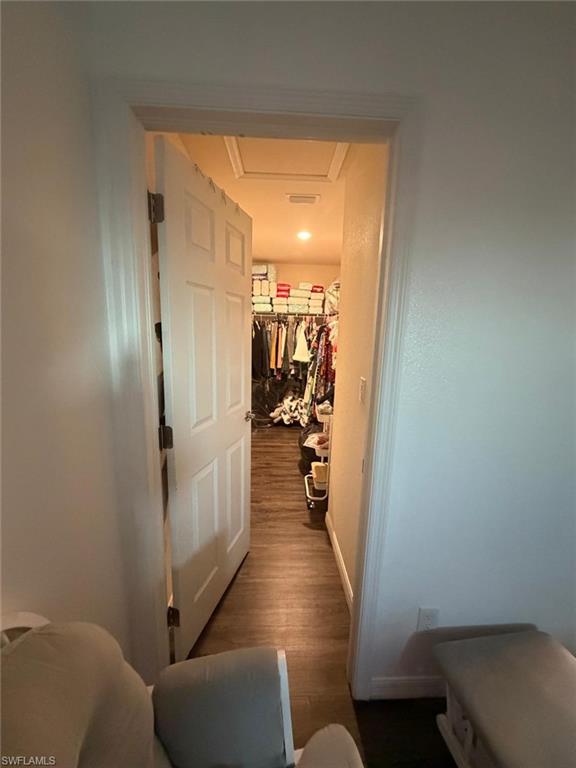 1046 Saturn Ct Property Photo 6