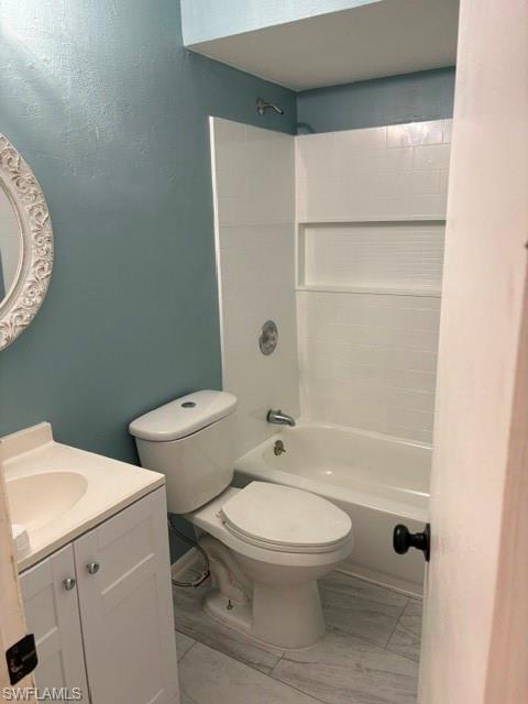 2905 Santa Barbara Blvd Property Photo 3