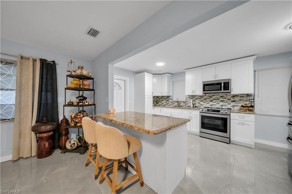 77 Glenmont Dr W Property Photo 8