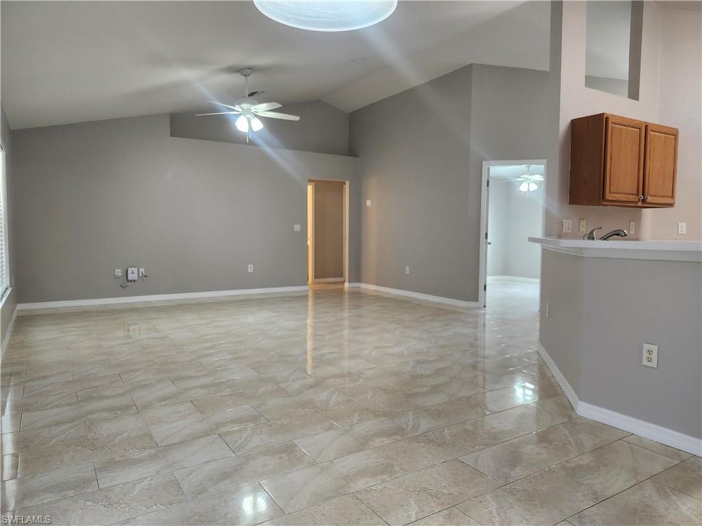 1713 Sw 13th St Property Photo 8