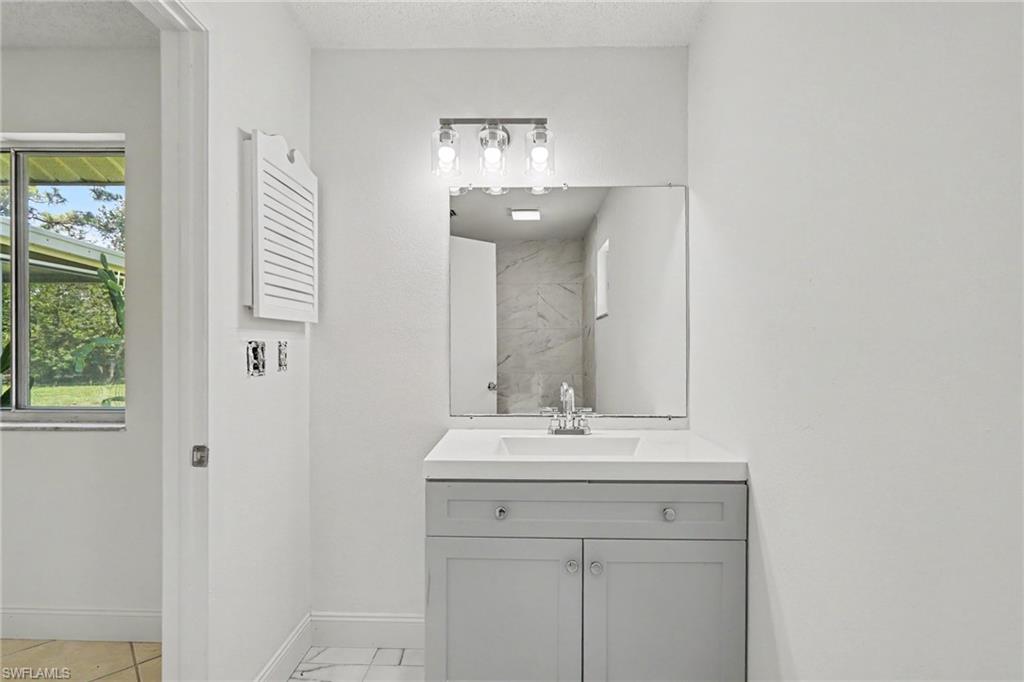 638 Ne 15th Ct Property Photo 16