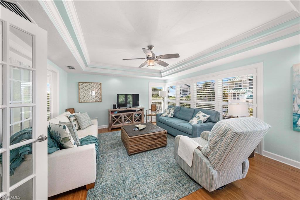 408 Bella Vista Way E Property Photo 11