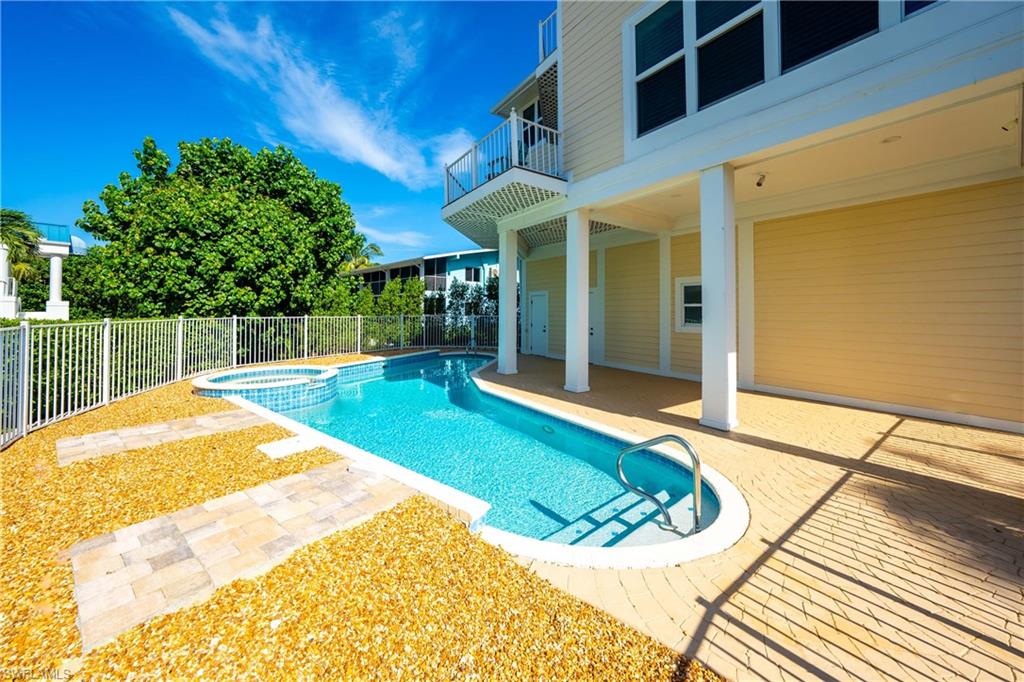408 Bella Vista Way E Property Photo 34