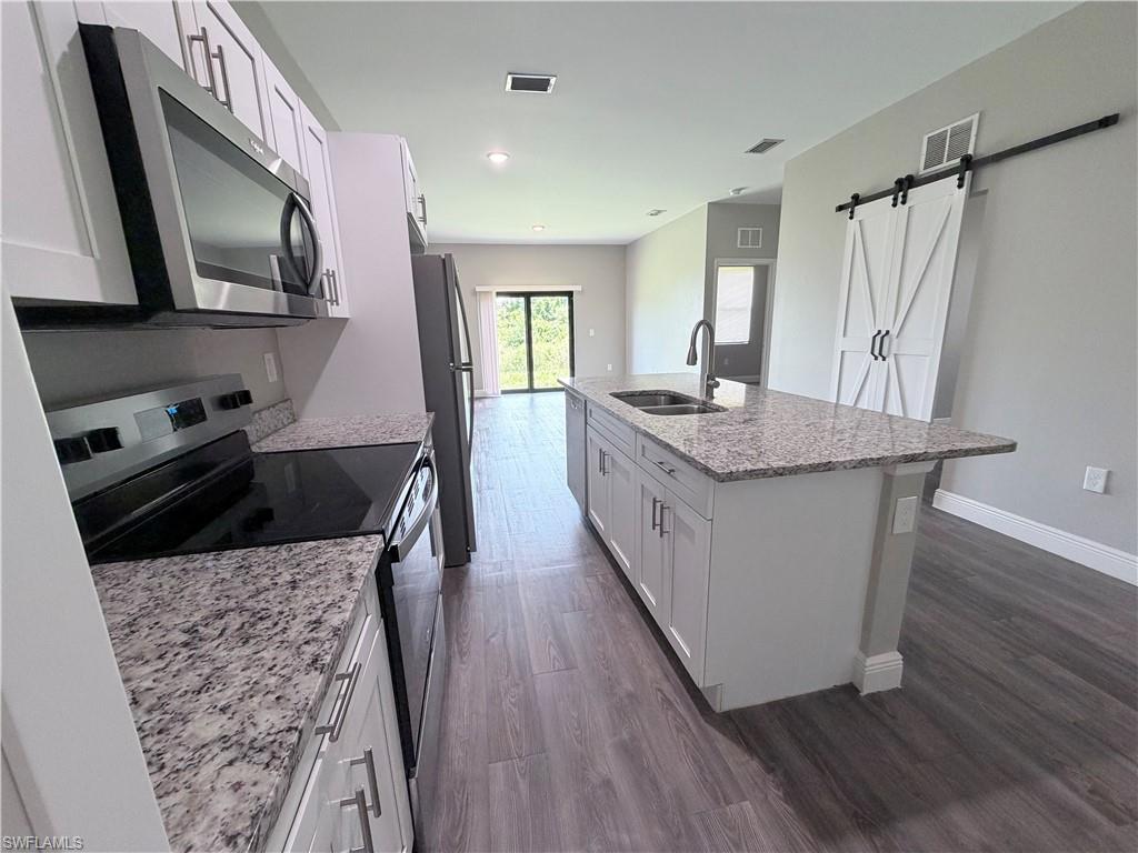444 Grant Blvd Property Photo 4