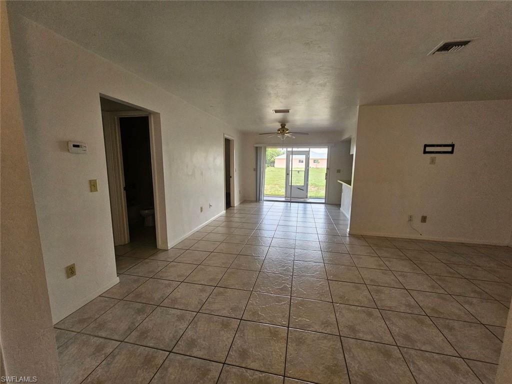 120 Sw Trafalgar Pkwy 4 Property Photo 3