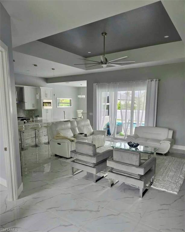 141 Sw 35th Pl Property Photo 7