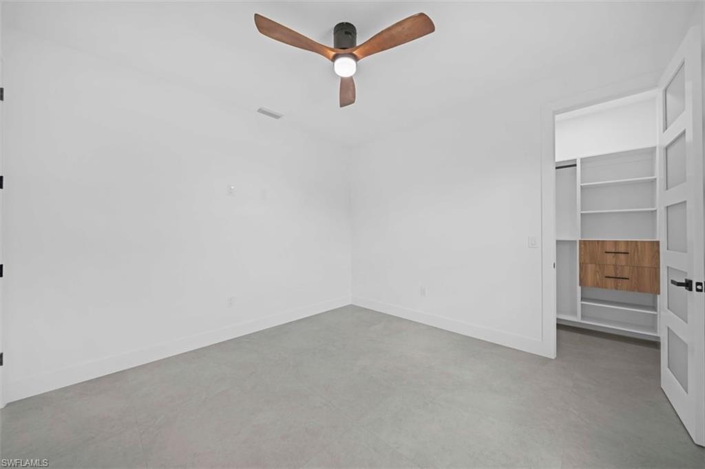 516 Croydon Ave S Property Photo 33