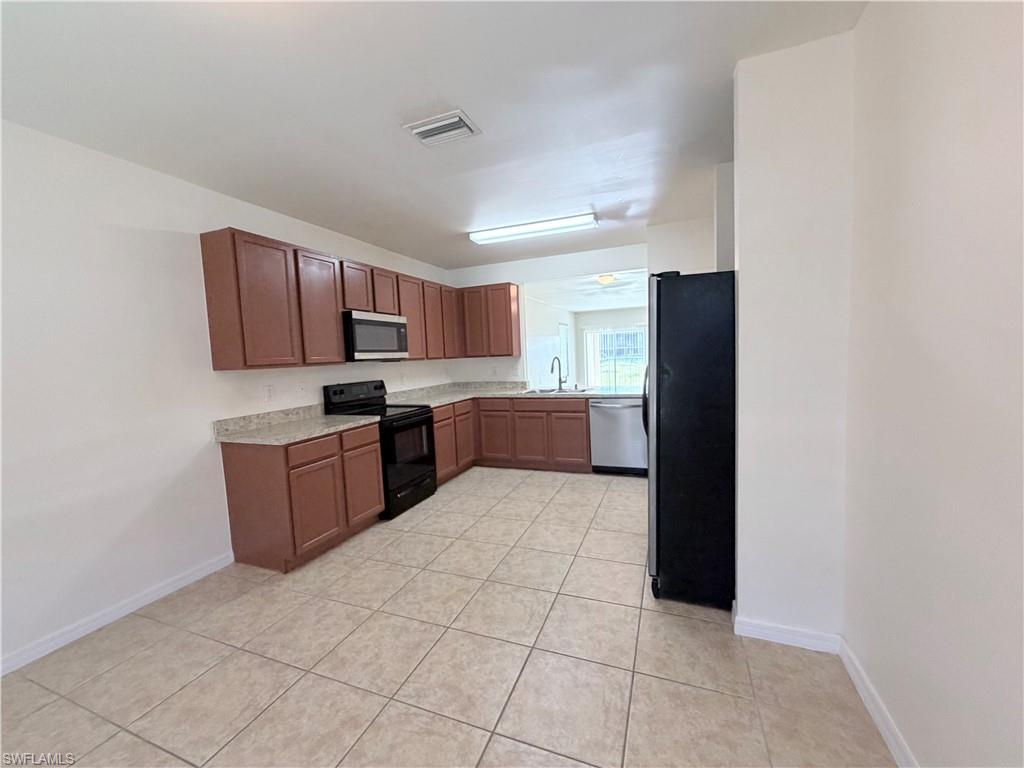 1621 Sw 10th Ave Property Photo 4