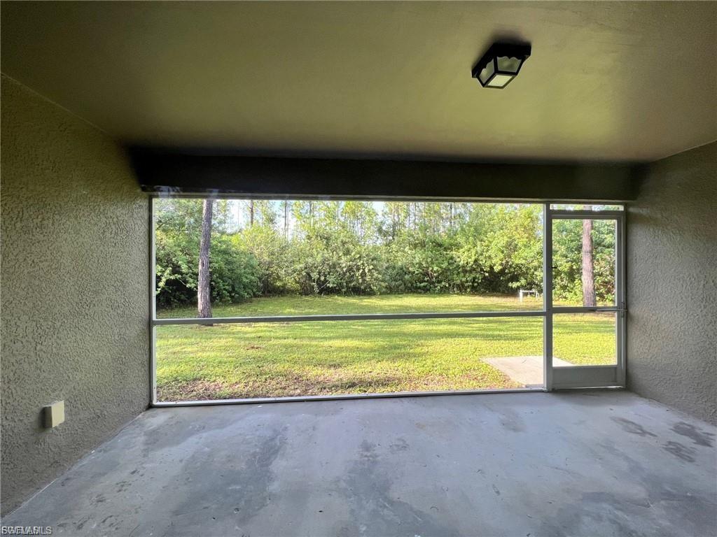 3307 36th St W Property Photo 12