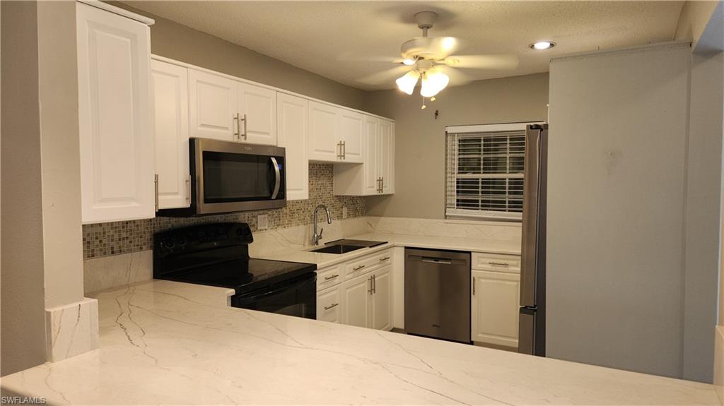 6984 Winkler Rd Property Photo 4