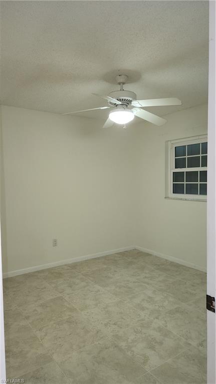 6984 Winkler Rd Property Photo 23