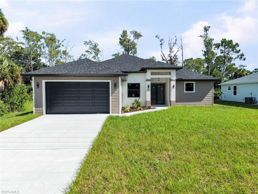 580 Woodview Dr Property Photo 4
