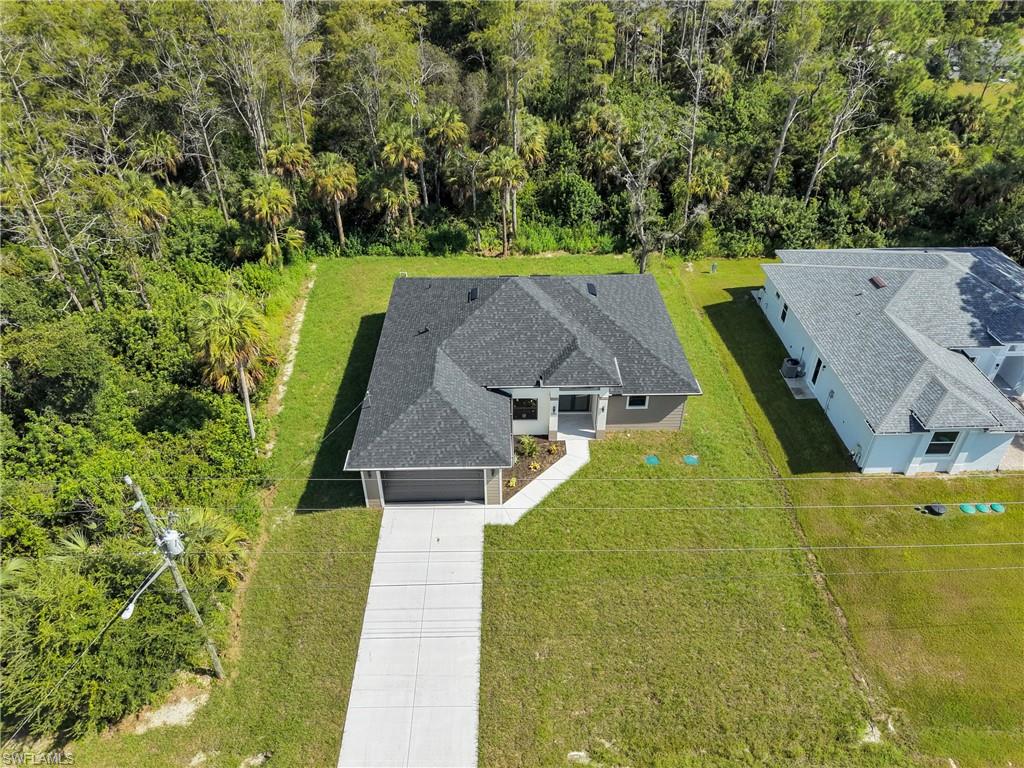 580 Woodview Dr Property Photo 5