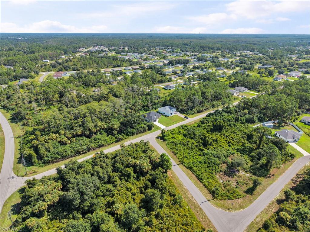 580 Woodview Dr Property Photo 8