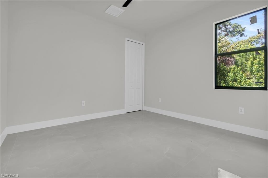 580 Woodview Dr Property Photo 30