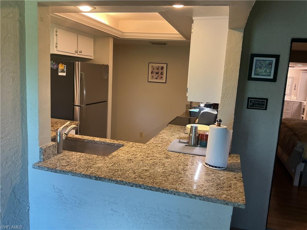 5730 Trailwinds Dr 411 Property Photo 10