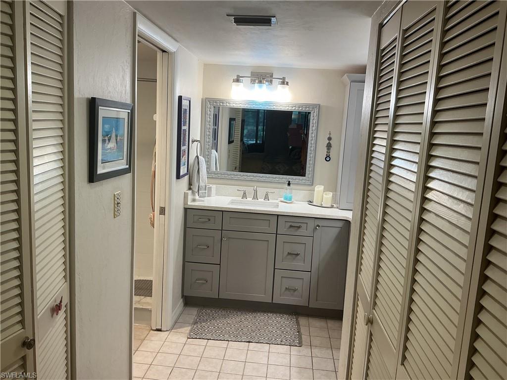 5730 Trailwinds Dr 411 Property Photo 15