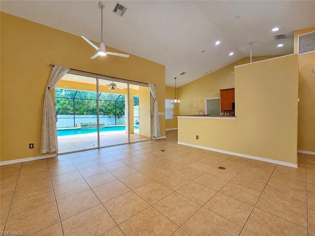 2110 Embers Pkwy W Property Photo 7