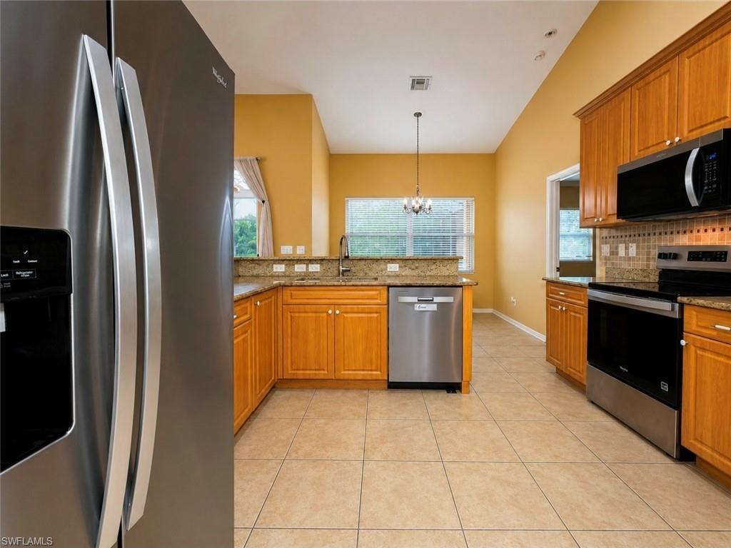 2110 Embers Pkwy W Property Photo 15