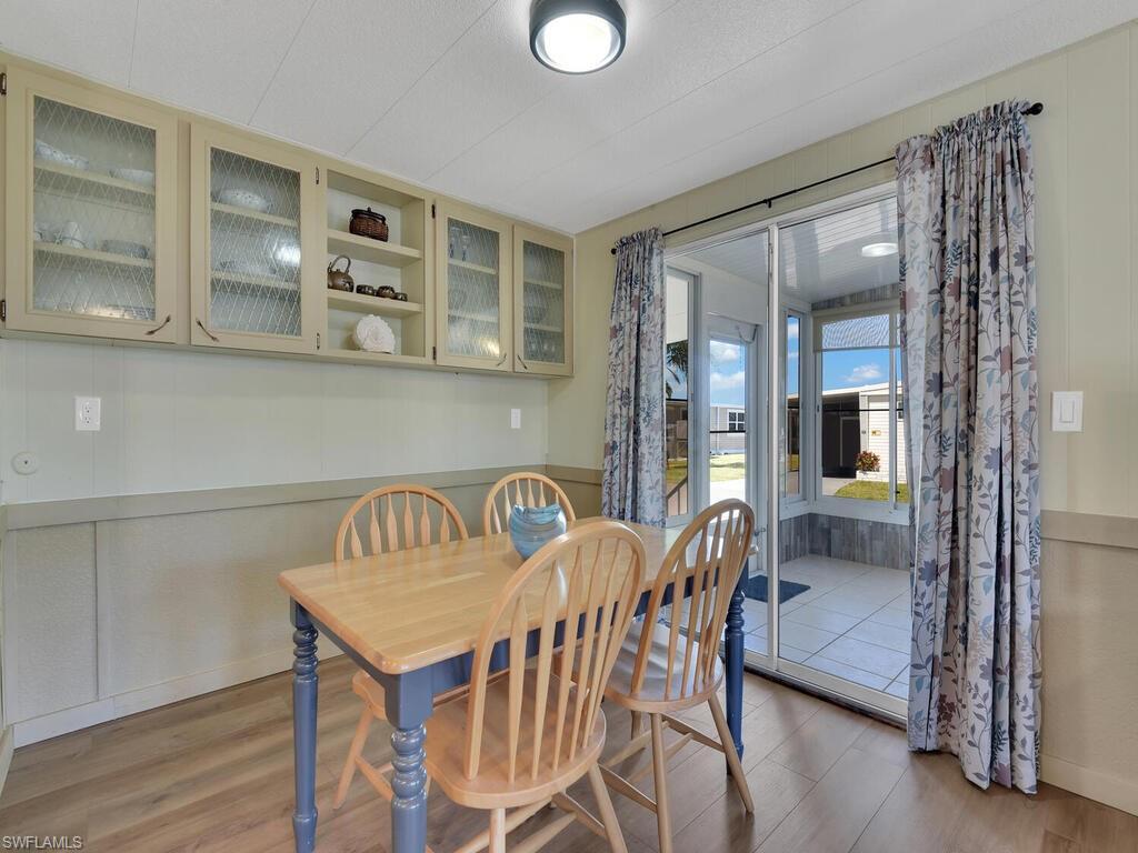 300 Shoreland Dr Property Photo 11