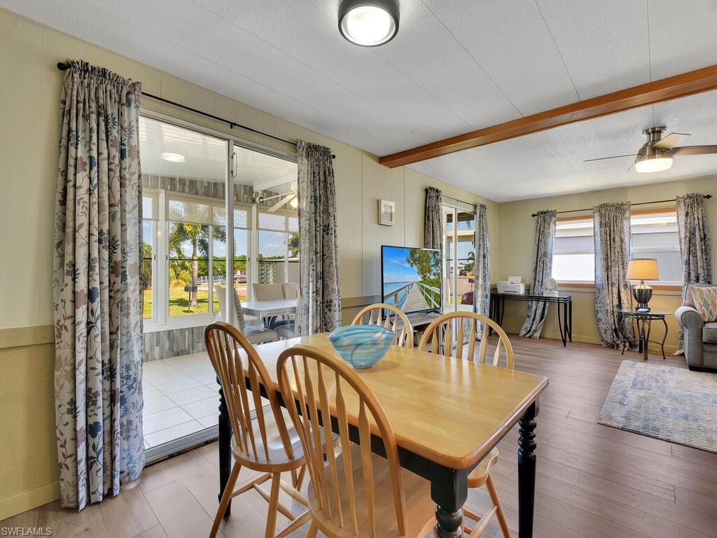 300 Shoreland Dr Property Photo 12