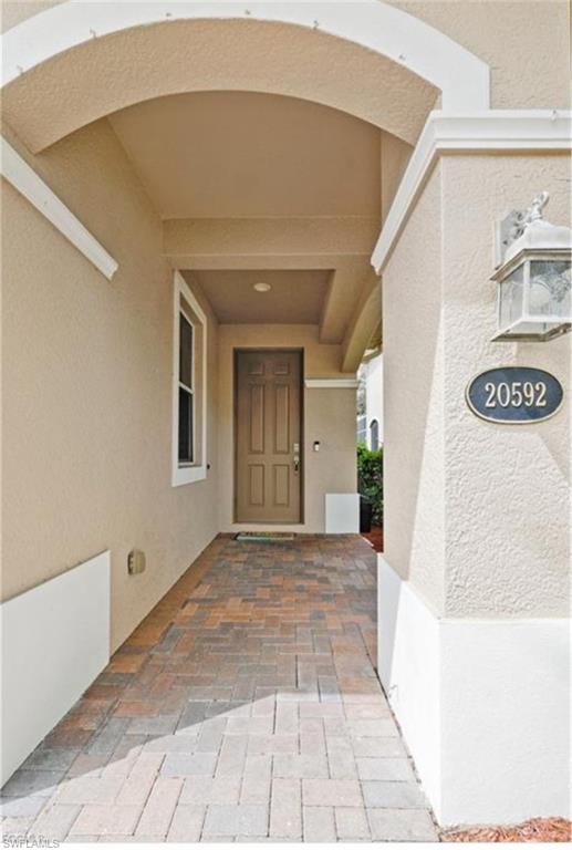 20592 Larino Loop Property Photo 3