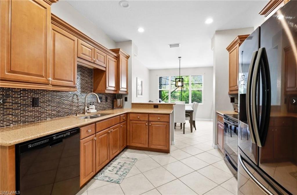 20592 Larino Loop Property Photo 9