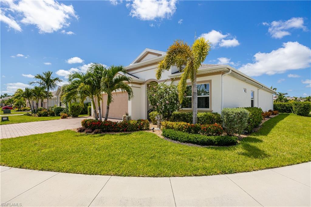 3286 Baravaldo Cir Property Photo 4