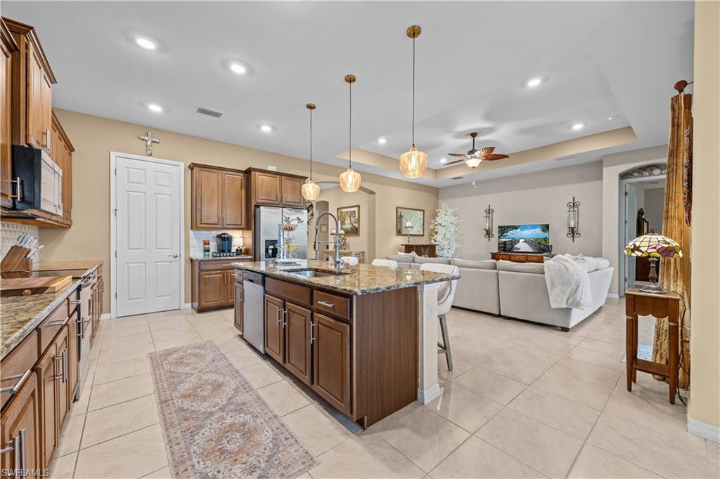 3286 Baravaldo Cir Property Photo 9