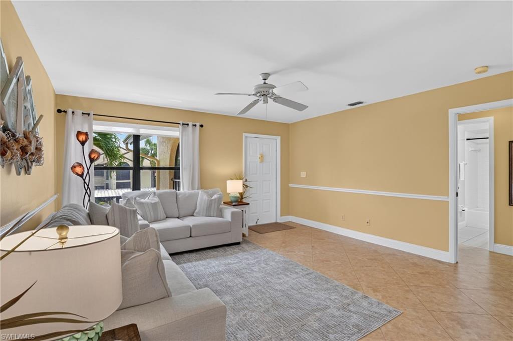 8336 Charter Club Cir 7 Property Photo 5