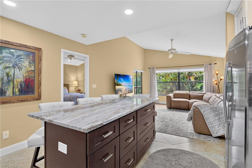 8336 Charter Club Cir 7 Property Photo 10