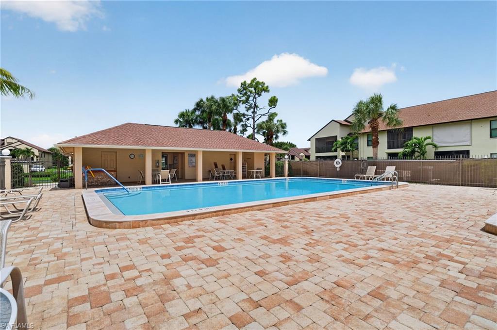 8336 Charter Club Cir 7 Property Photo 29