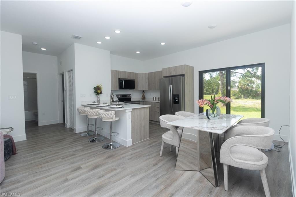 5010 Day Ln Property Photo 6
