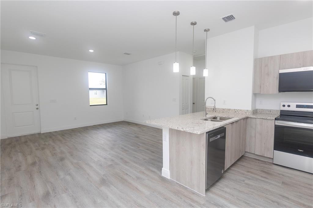 5010 Day Ln Property Photo 10