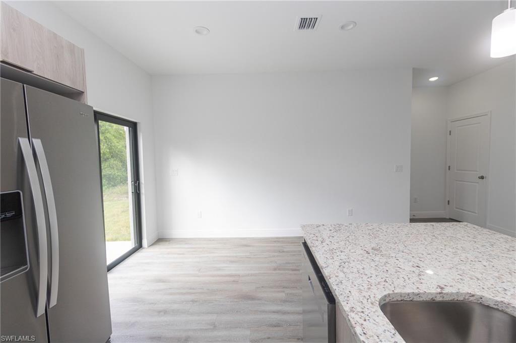 5010 Day Ln Property Photo 14