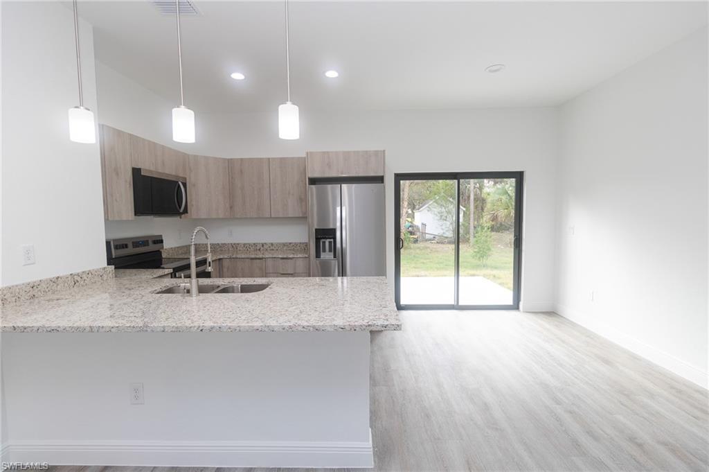 5010 Day Ln Property Photo 15