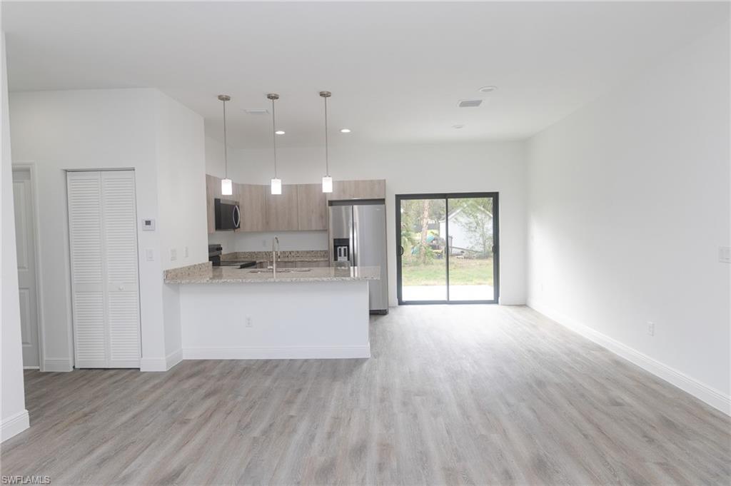 5010 Day Ln Property Photo 17