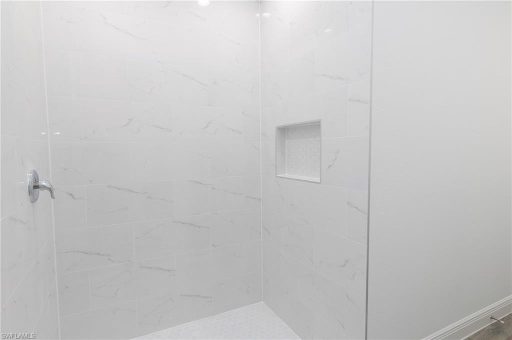 5010 Day Ln Property Photo 28
