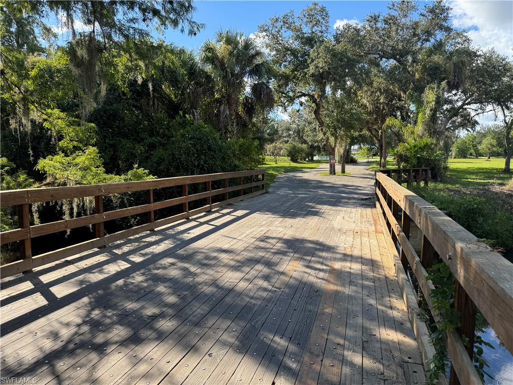 18900 Creek Bridge Ct Property Photo 12