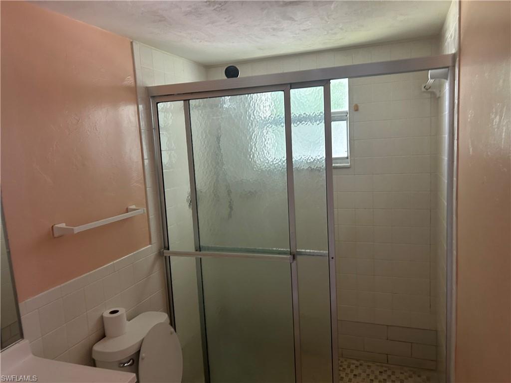 2828 Jackson St N G4 Property Photo 6