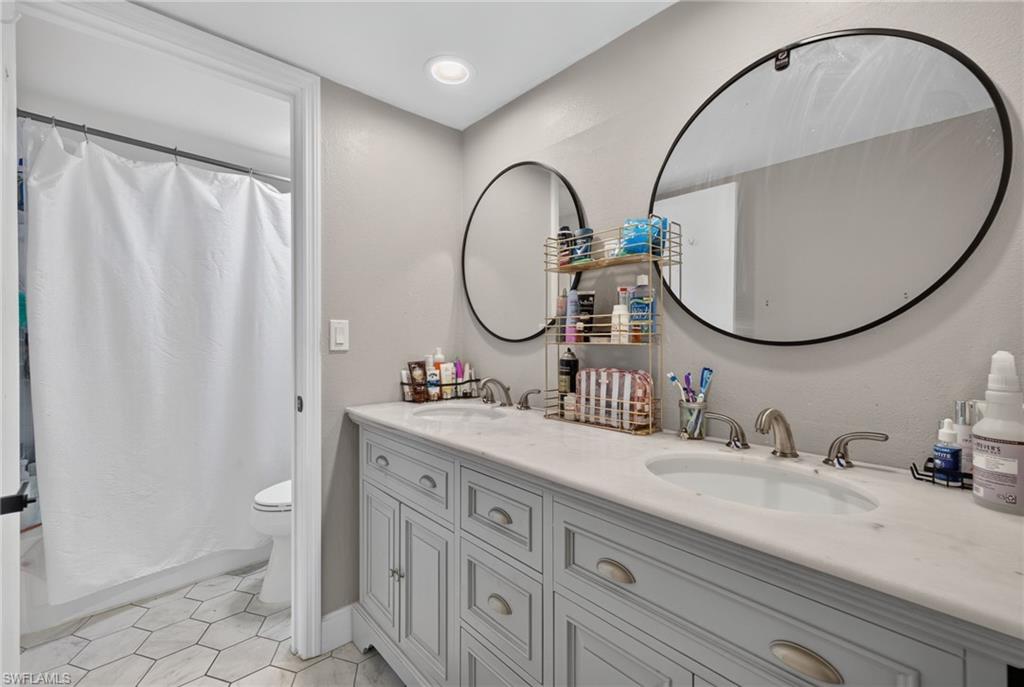1448 Park Shore Cir 2 Property Photo 15