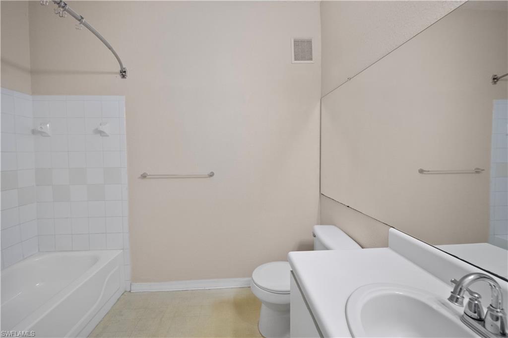 11510 Villa Grand 403 Property Photo 13