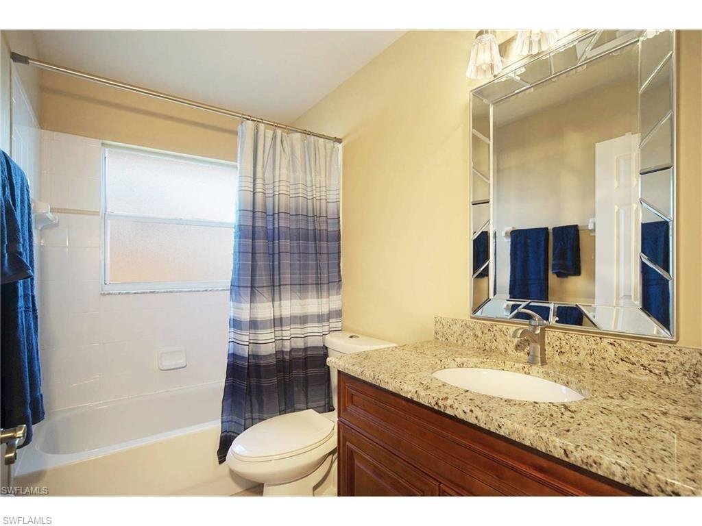 703 Sw Santa Barbara Pl Property Photo 15