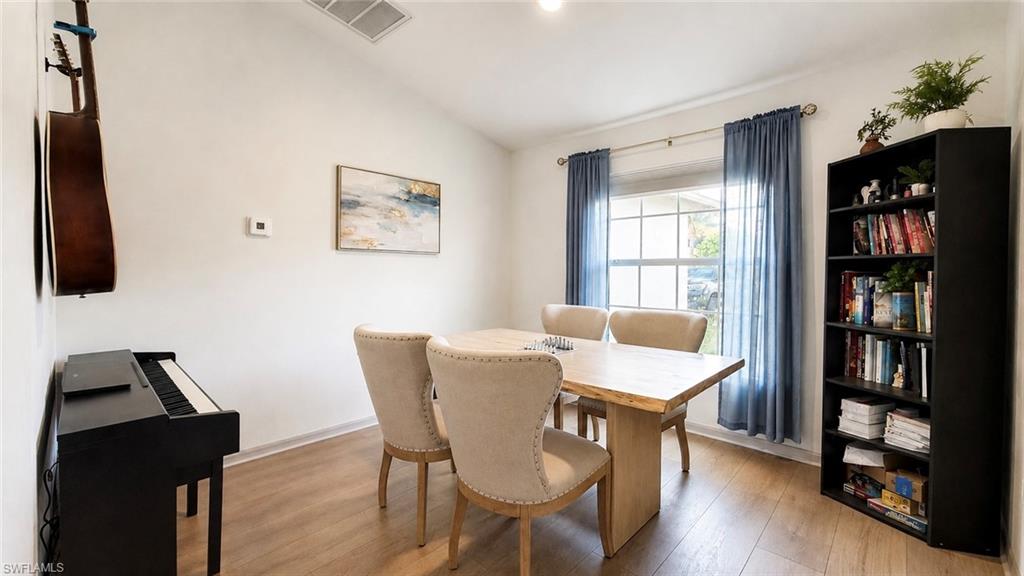 15664 Spring Line Ln Property Photo 13